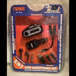 NAXA FM TRANSMITTER 5-IN-1 CAR ACCESSORY KIT, NWT